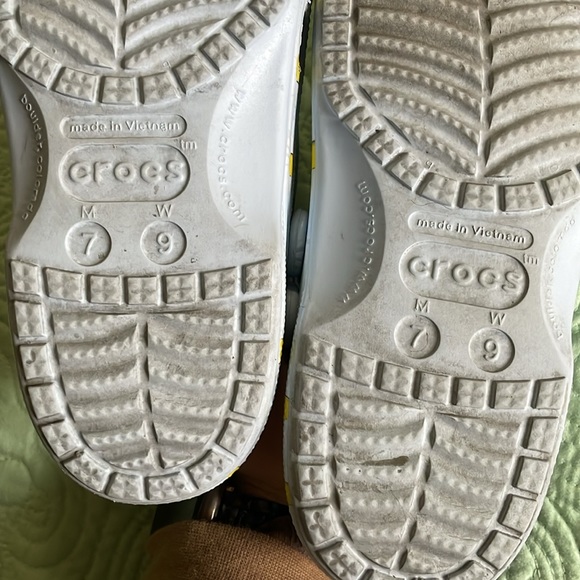 Crocs Light Blue with Daisy - Picture 4 of 7